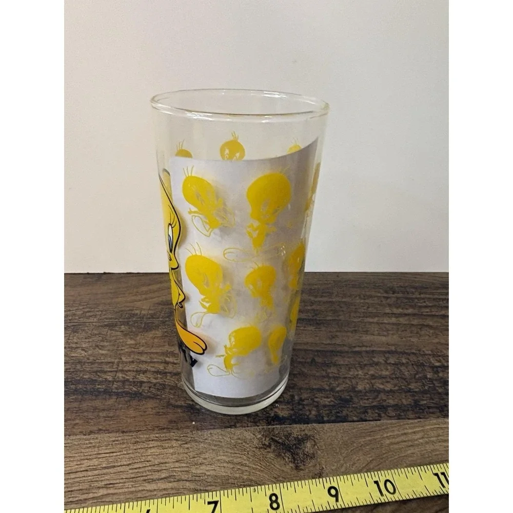 Vintage Tweety All Over Print Drinking Glass Warner Bros Looney Tunes